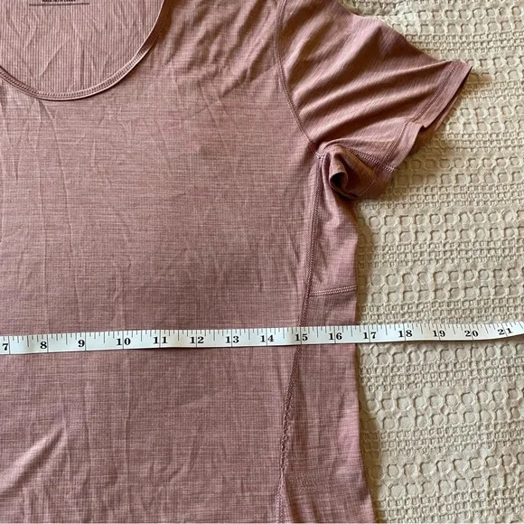 Patagonia Capilene Cool Lightweight Short Sleeve Shirt Small Pink Hike Run Camp - Picture 11 of 12
